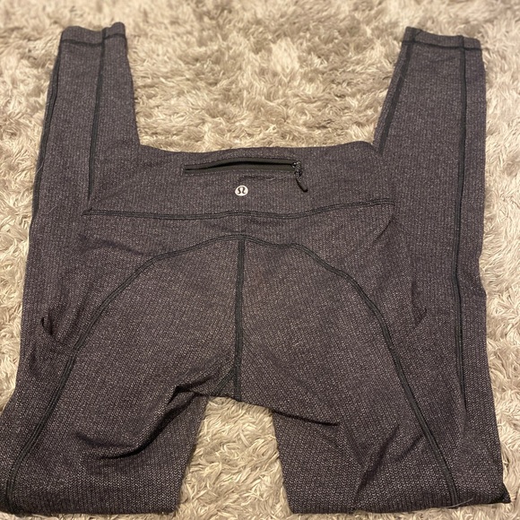 Lululemon grey leggings - Picture 1 of 2